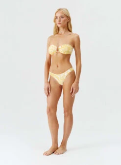 Barcelona Jungle Bikini Top 11 Barcelona Jungle Bikini Top -Melissa Odabash Sale barcelona jungle bikini model 2025 F 5cbe3cba 4f58 4dd5 8d61 467a0b32632f